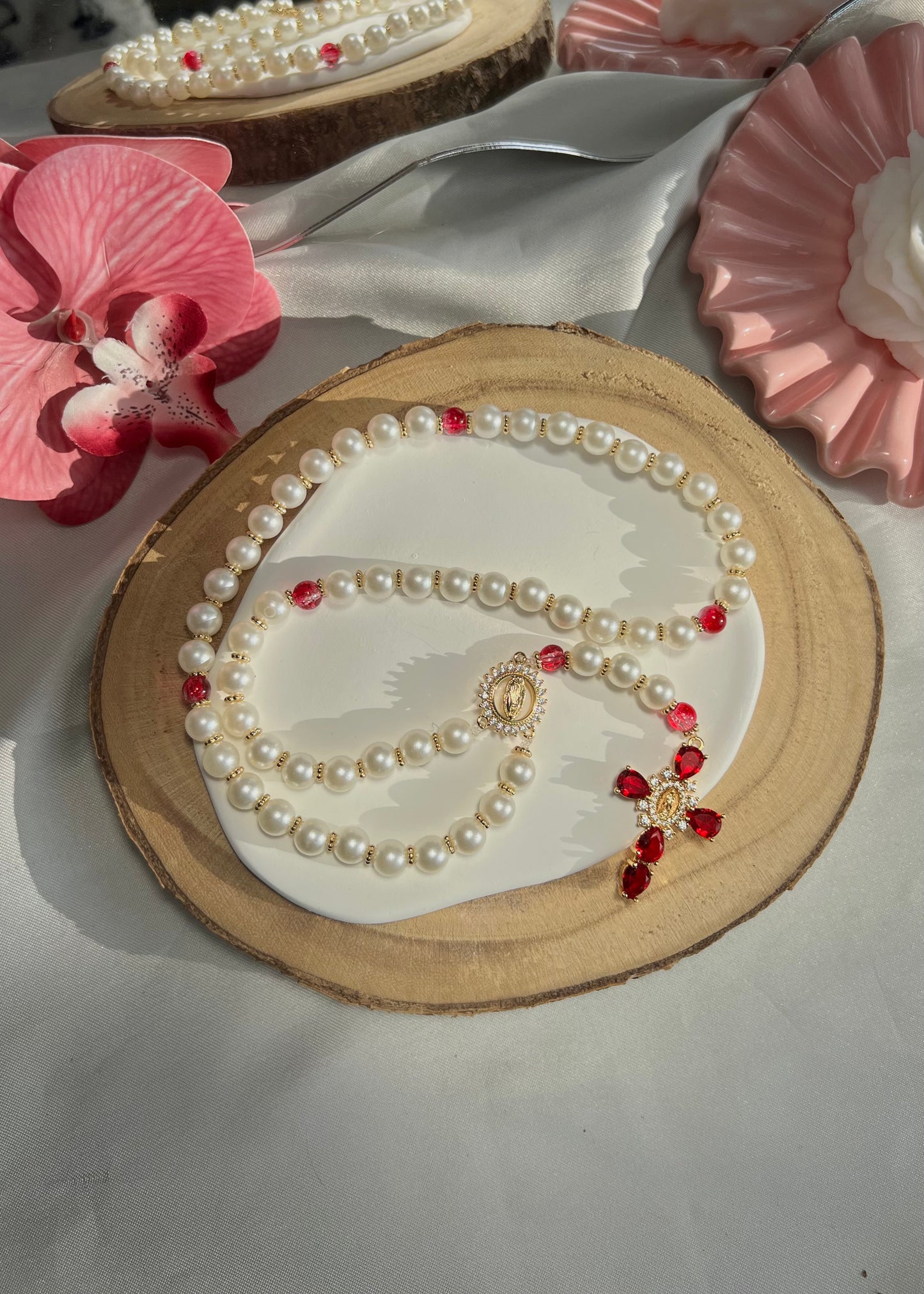 Chapelet rouge et blanc