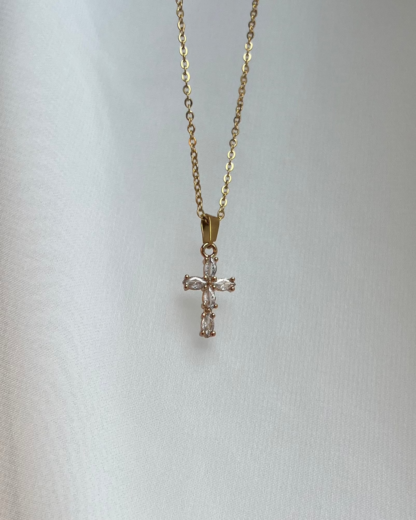 Collier Sarah