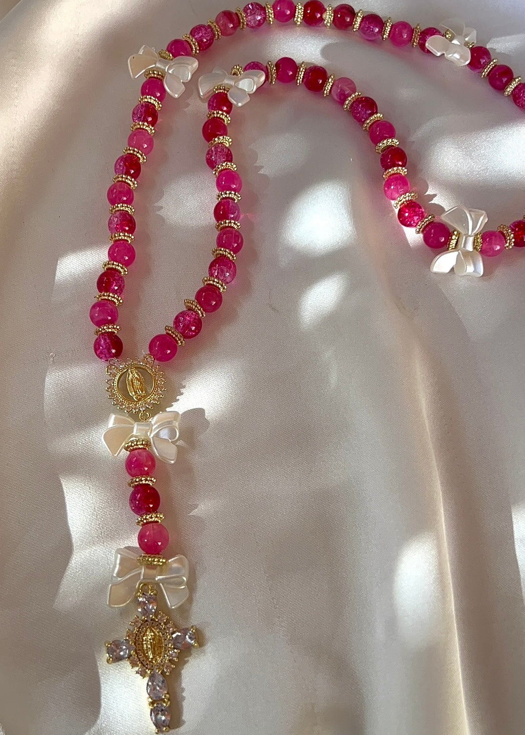 Chapelet rose à noeud