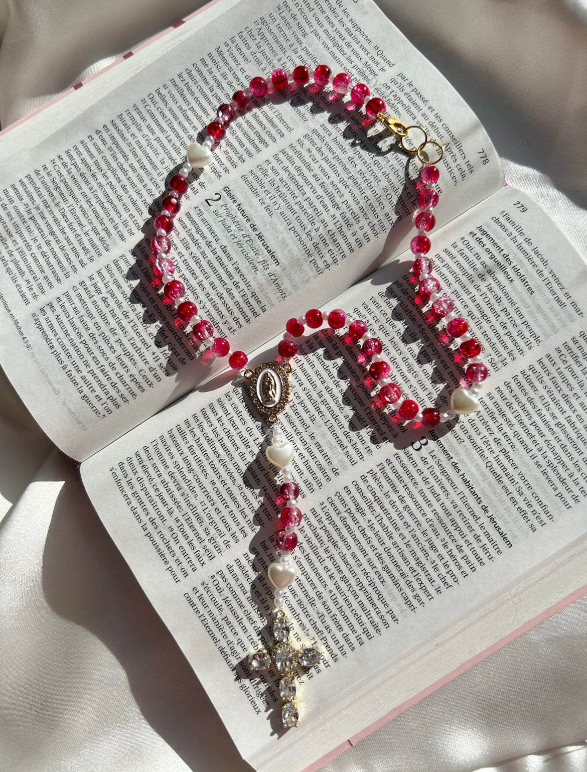 Chapelet de rétroviseur rouge