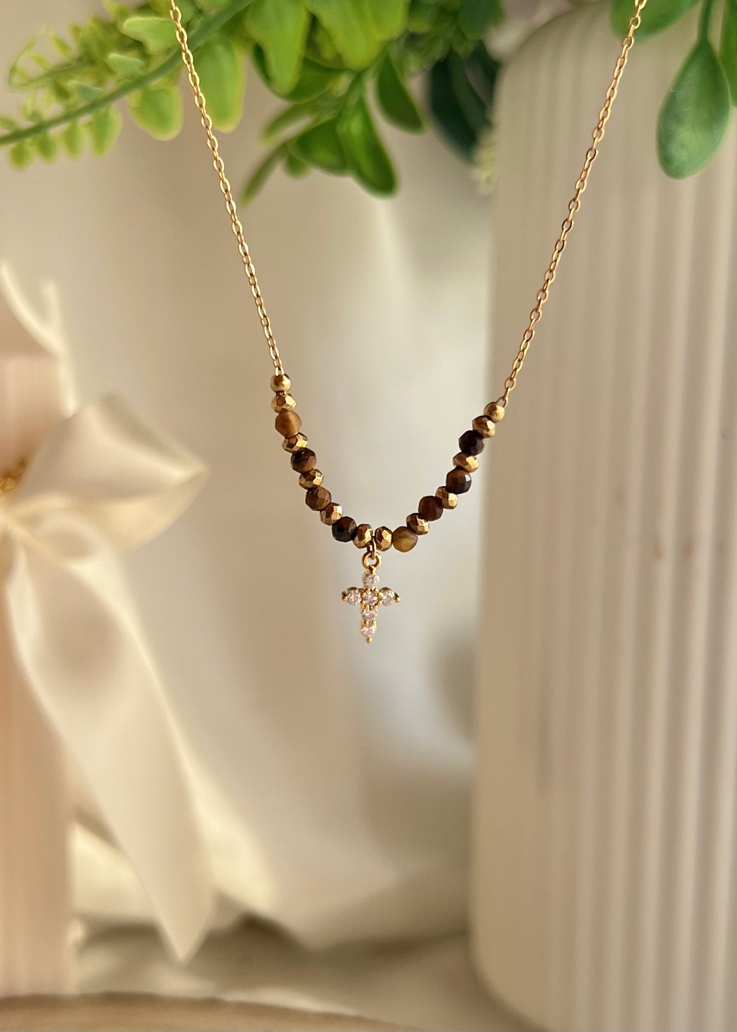 Collier 12
