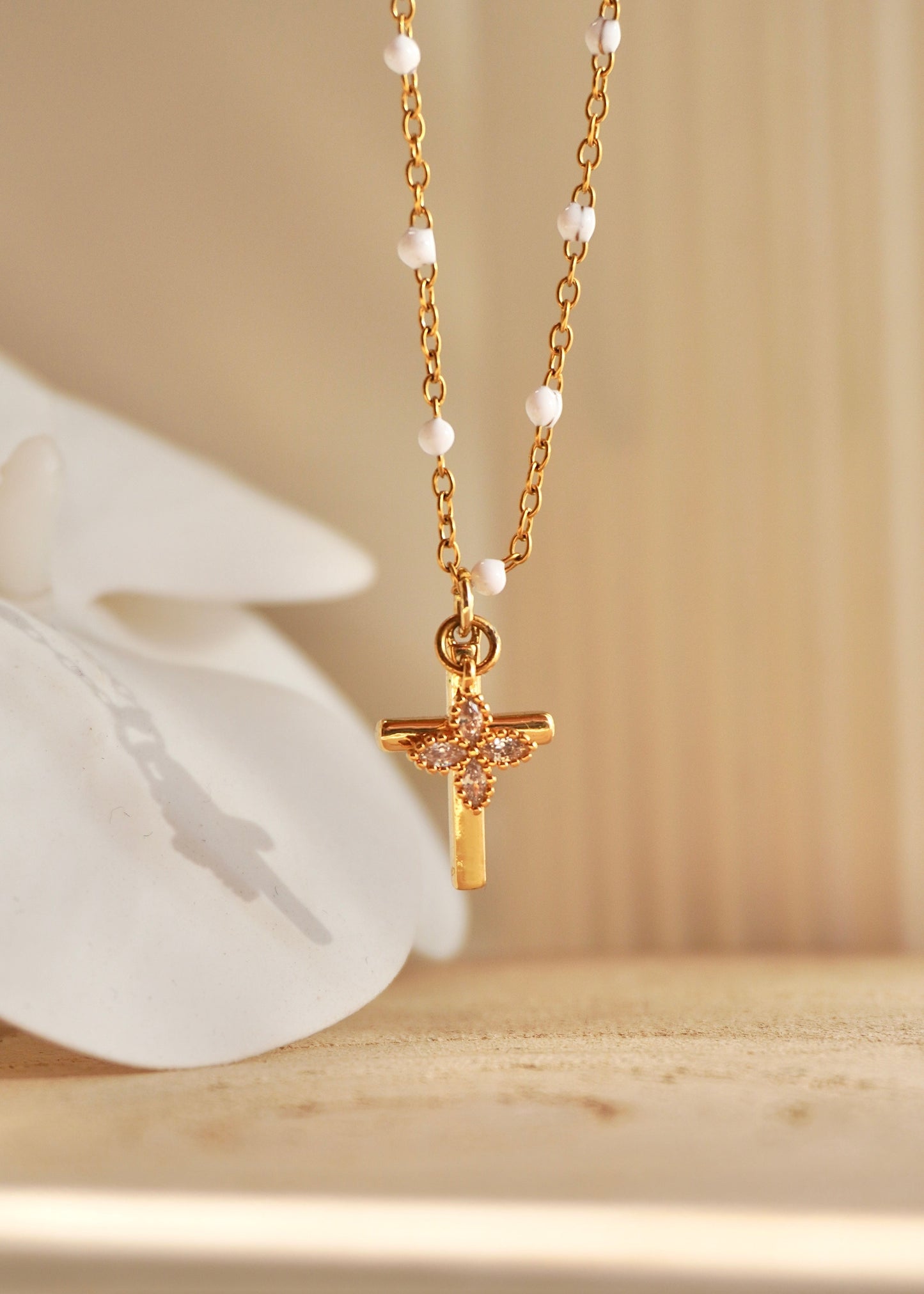 Collier croix + trèfle (Couleur de la chaîne au choix !)