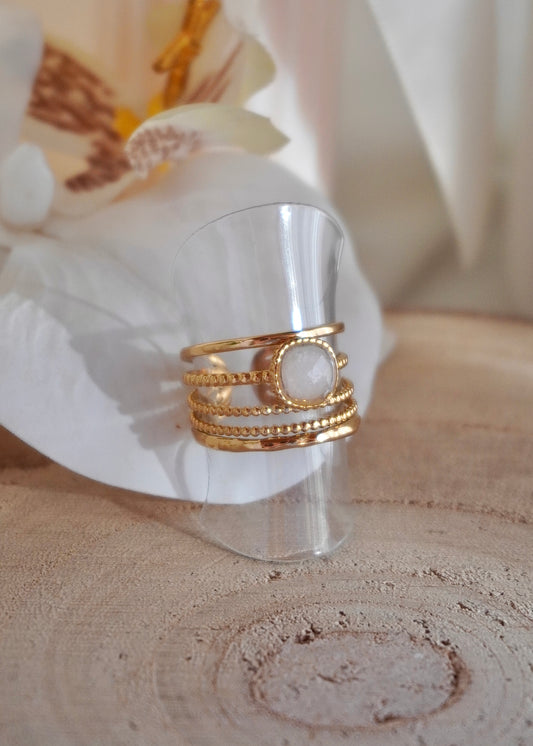 Bague Sophia (en pierre de lune)