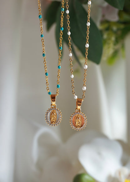 Collier à confectionner (choix de la chaîne et de la couleur de la médaille !)