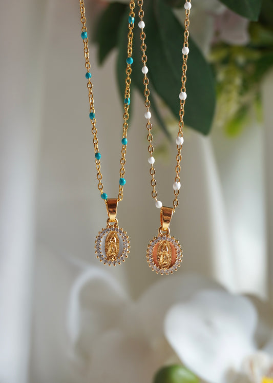 Collier à confectionner (choix de la chaîne et de la couleur de la médaille !)