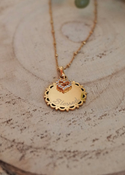 Médaille dentelle avec coeur