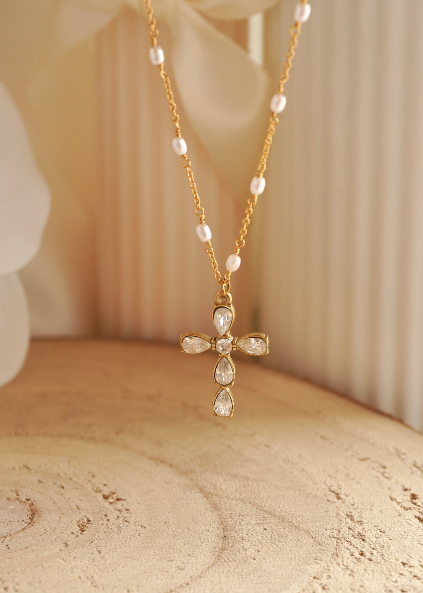 Collier Eve sur chaîne en pierre naturelles (4 pierres disponible)