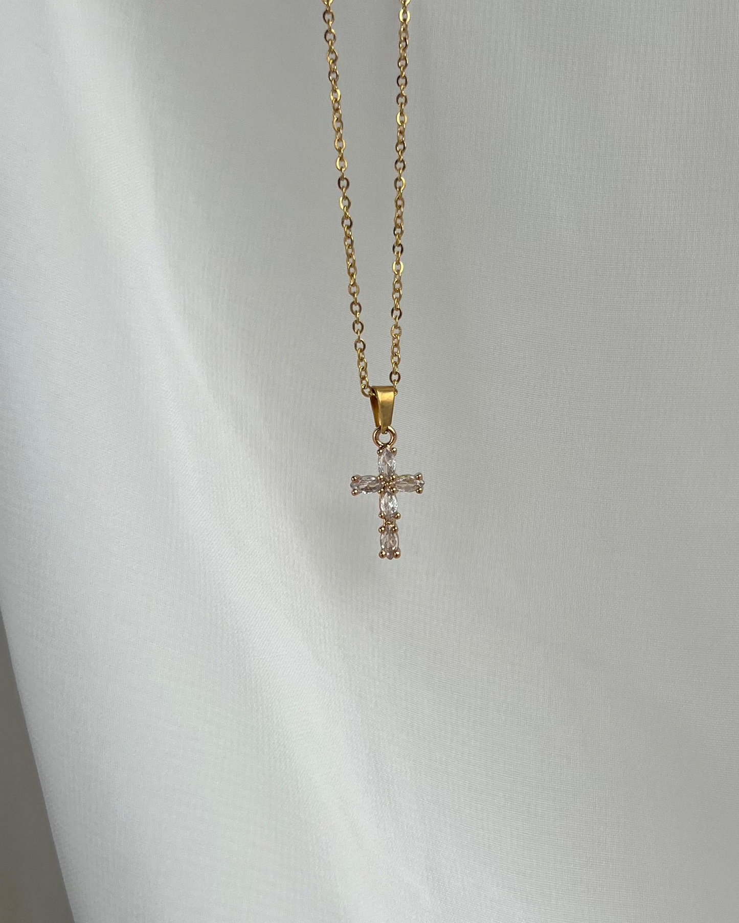 Collier Sarah